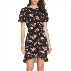 19 Cooper Center Ruched Ruffle Dress, Black floral